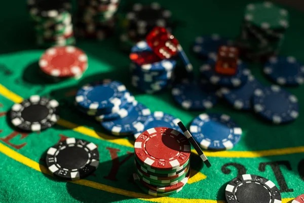 Speed Roulette live table with dealer and spinning wheel